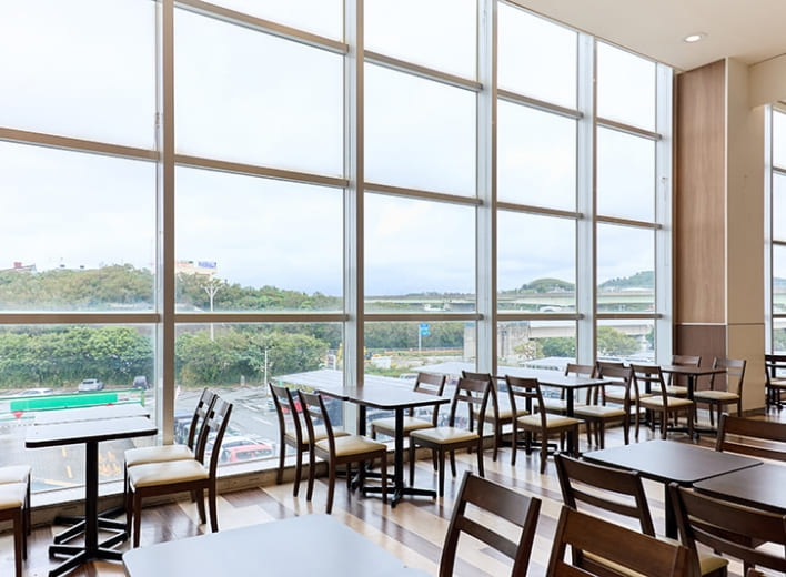 イオン南風原店